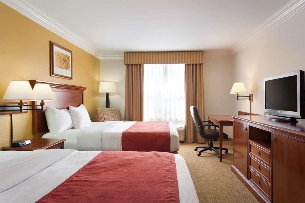 Country & By Radisson, Nashville, Tn Hotel Nashville