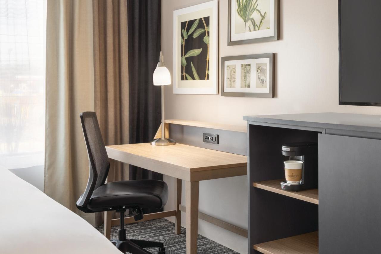 Country & By Radisson, Nashville, Tn Hotel Nashville